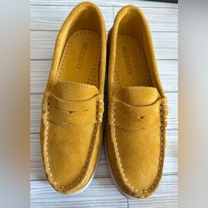 Sebago Women's Yellow Loafers